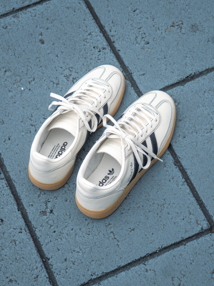 adidas Originals for ADAM ET ROPÉのスニーカー