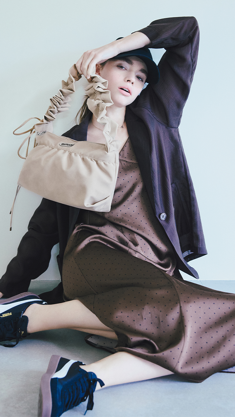 BEIGE Frill Suede Shoulder Bag 04